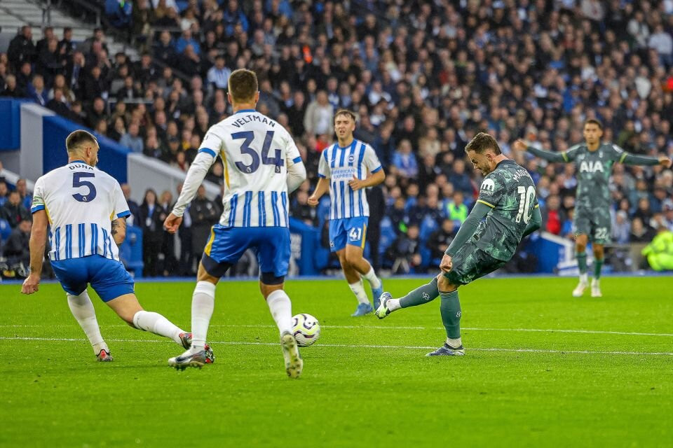 Minute 37, James Maddison doubled the gap - Photo: Rex