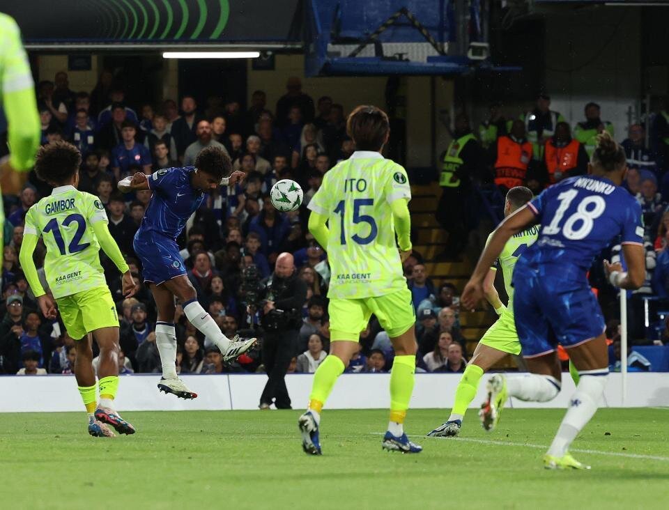 Veiga headed the opening goal - Photo: Alamy